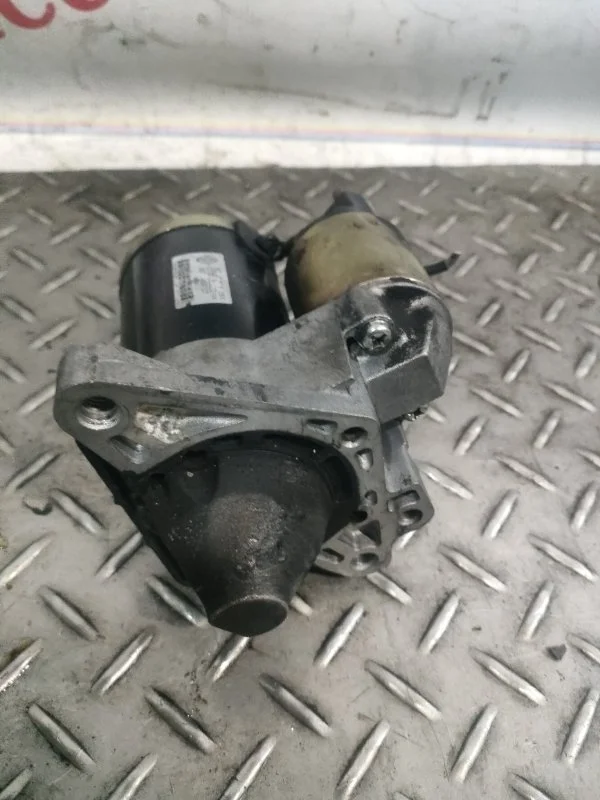 Стартер Renault Clio 3 2008 K4J 1.4 16V