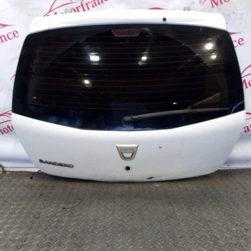 Крышка багажника Renault Sandero 1 2011
