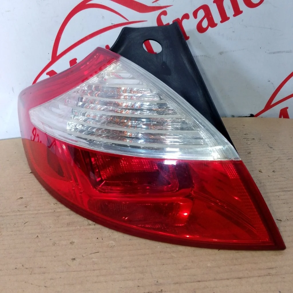 Фонарь задний Renault Megane 3 2010   L