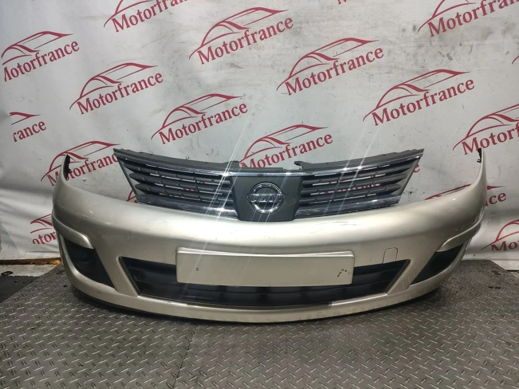 Бампер Nissan Tiida C11 2007  передний
