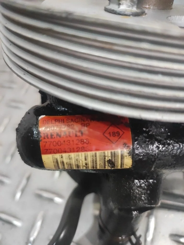 Насос гидроусилителя руля Renault Megane 1 1999 1.6 K4M