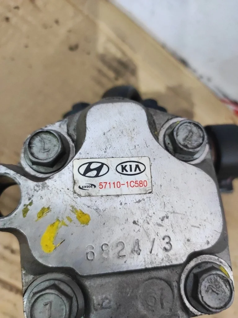 Насос гидроусилителя руля Hyundai Getz 1 2006 G4ED