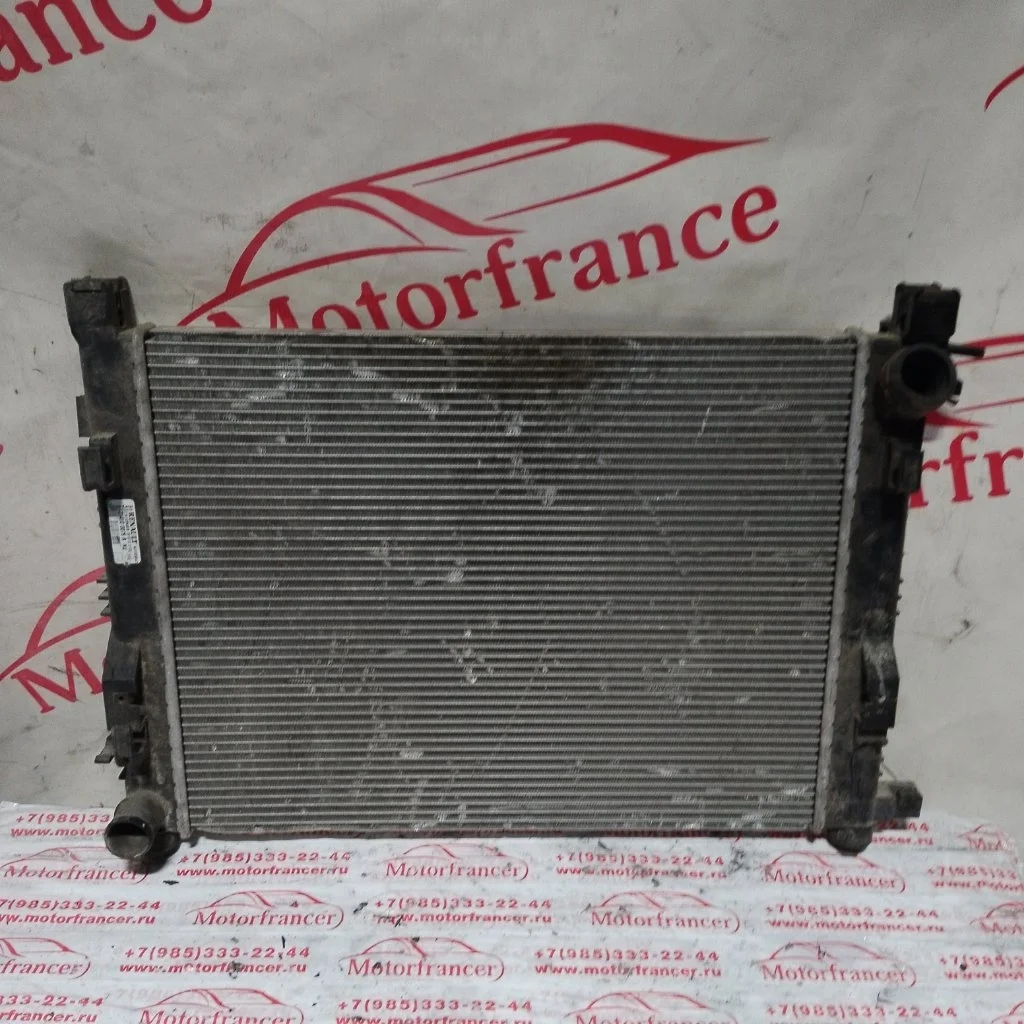 Радиатор охлаждения двигателя Renault Duster  2013