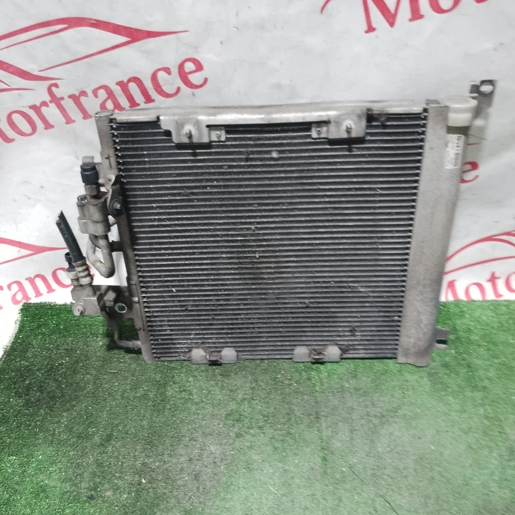 Радиатор кондиционера (конденсер) Opel Astra  2004