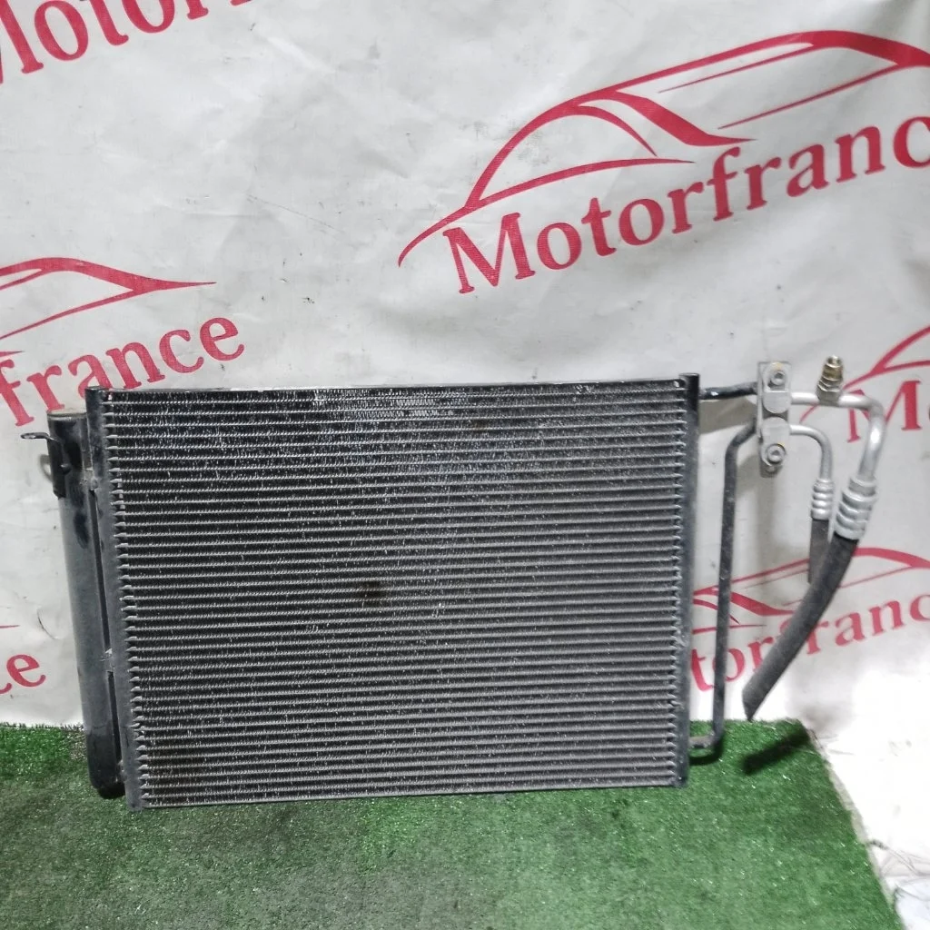 Радиатор кондиционера (конденсер) BMW X5 E53 2004