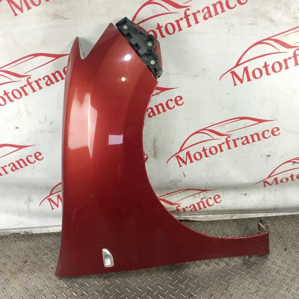 Крыло Renault Sandero 2   F R