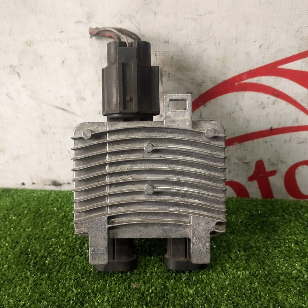 Блок управления вентилятором Ford S-max 1  2.0 TD QXWB