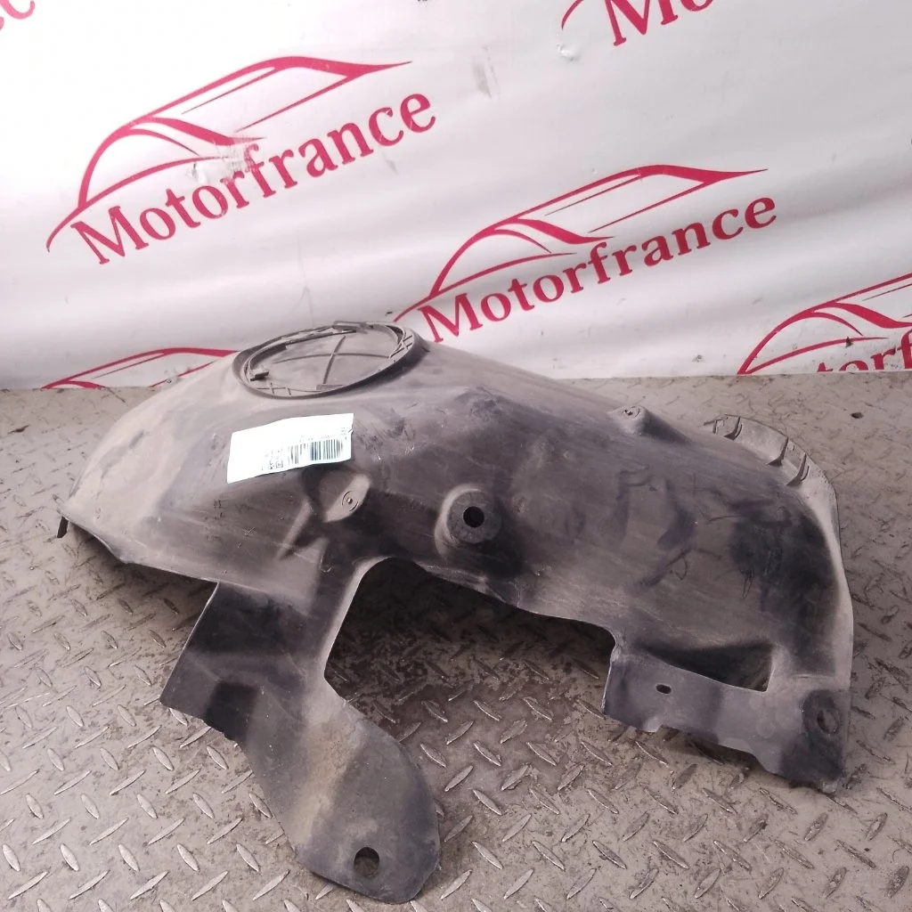 Подкрылок Renault Megane 2   F L