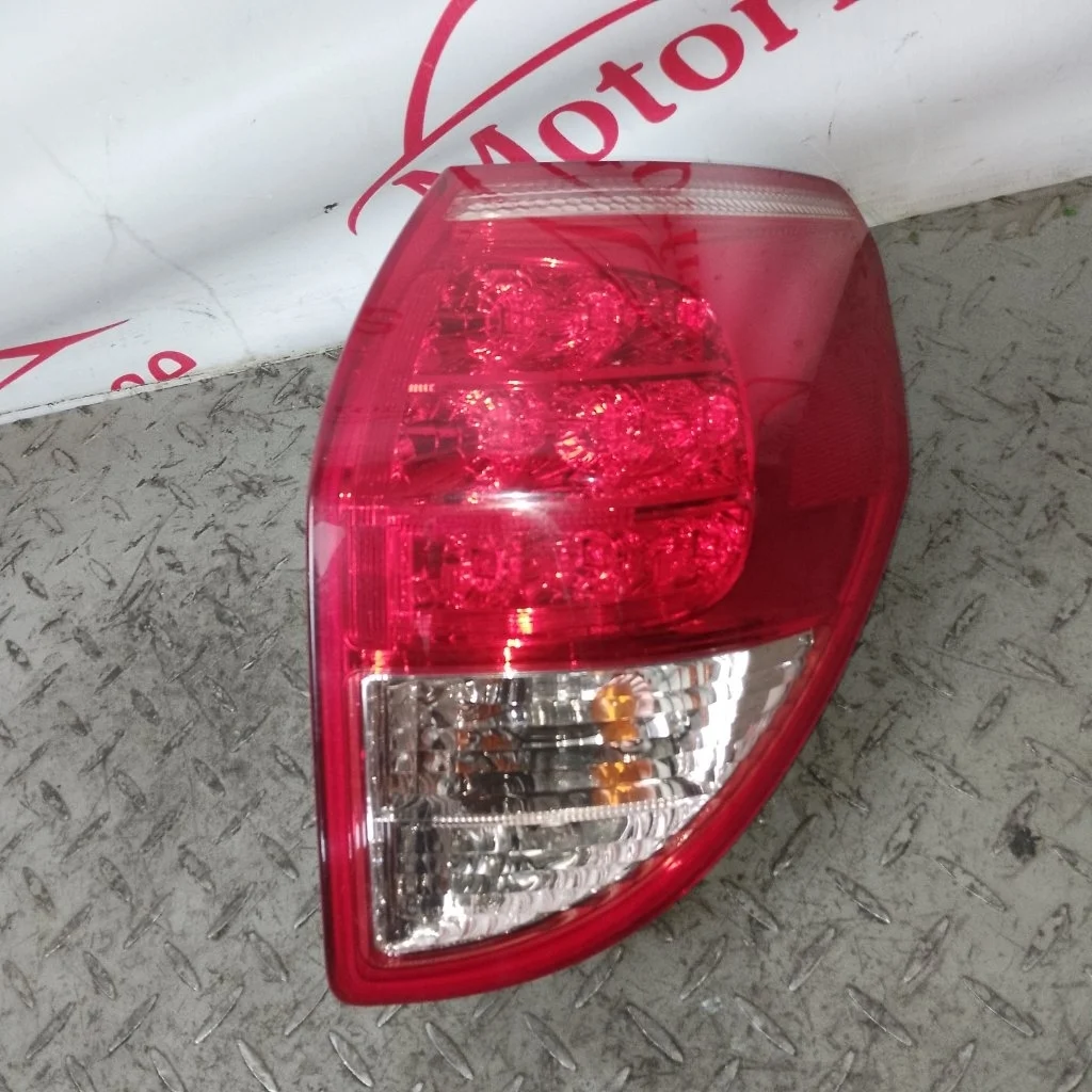 Фонарь задний Toyota Rav4 XA30 2006   R