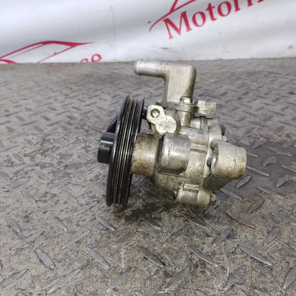 Насос гидроусилителя руля KIA Sportage 2  2.0 G4GC