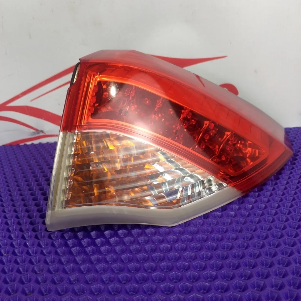 Фонарь задний Renault Laguna 3 2013   R