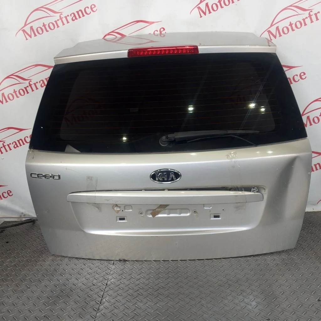 Крышка багажника Kia Ceed 1 2011