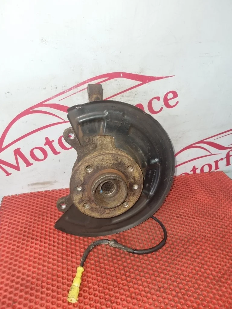 Кулак поворотный Renault Kangoo 2   F L