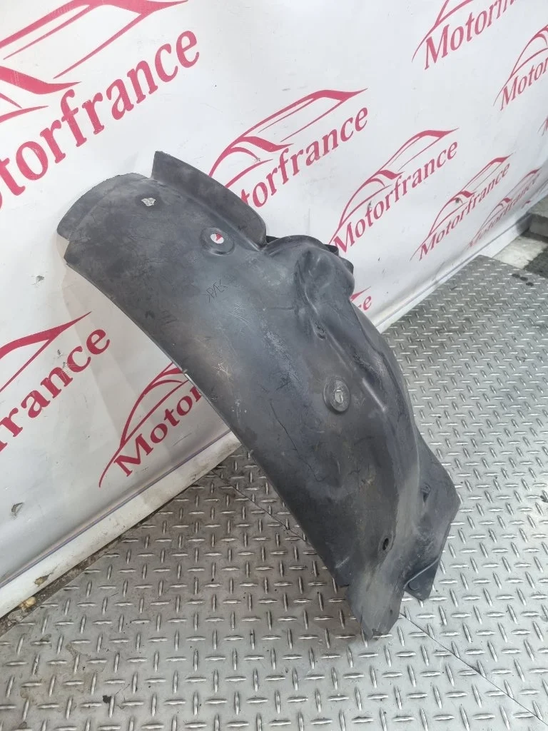 Подкрылок Renault Scenic 1   F L