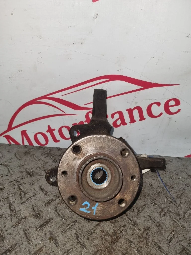 Кулак поворотный Renault Kangoo 1   F L