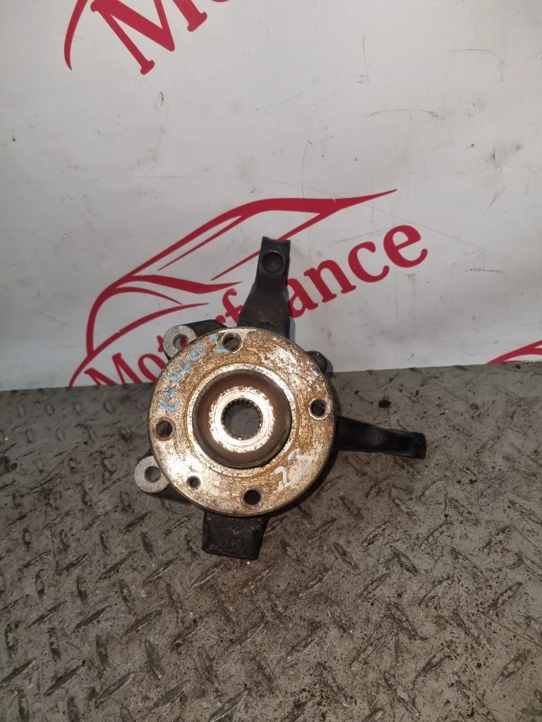 Кулак поворотный Renault Kangoo 2   F L