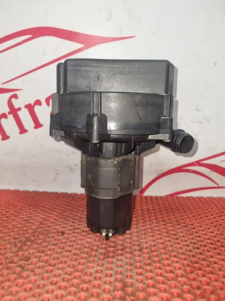 Насос продувки катализатора Mercedes-Benz S-Class W220 2004 5.0 113.960