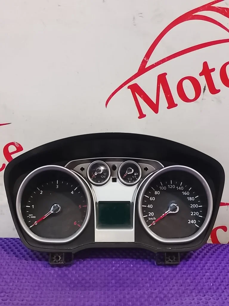 Панель приборов Ford Focus 2 2009