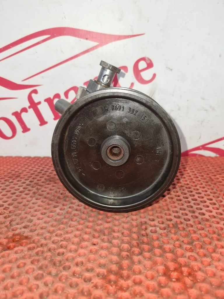 Насос гидроусилителя руля Mercedes-Benz E-Class W211  3.2 cdi 648