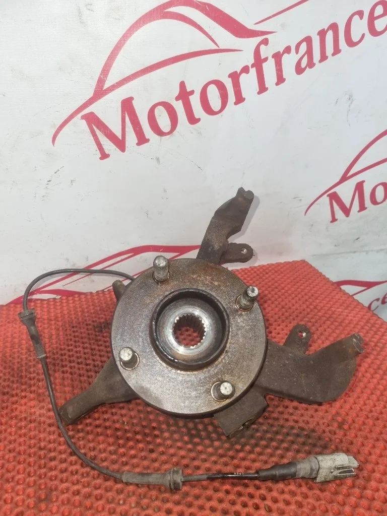 Кулак поворотный Ford Focus 1   F R