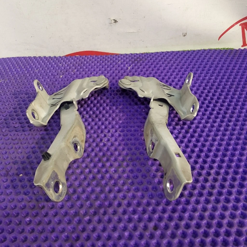 Петля капота Kia Ceed 1 2011 G4FC