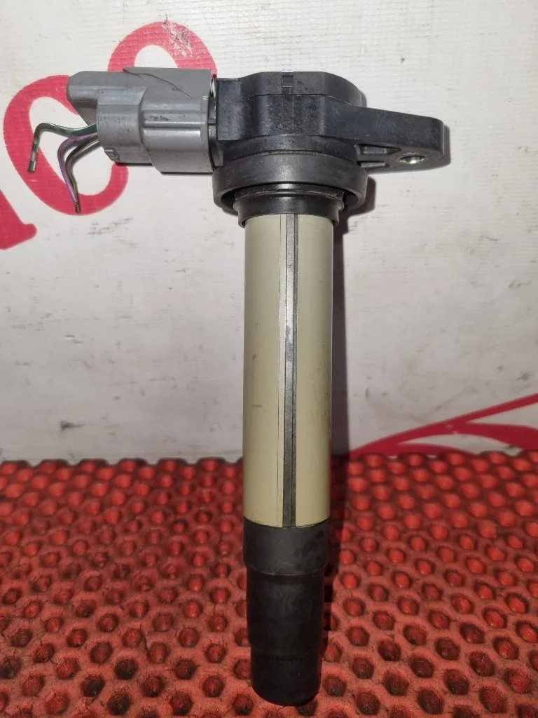 Катушка зажигания Nissan Almera N16  1.8 QG18DE
