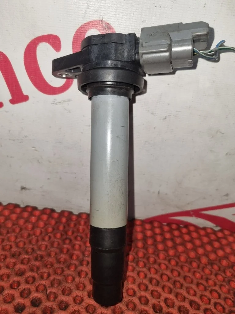 Катушка зажигания Nissan Almera N16  1.8 QG18DE
