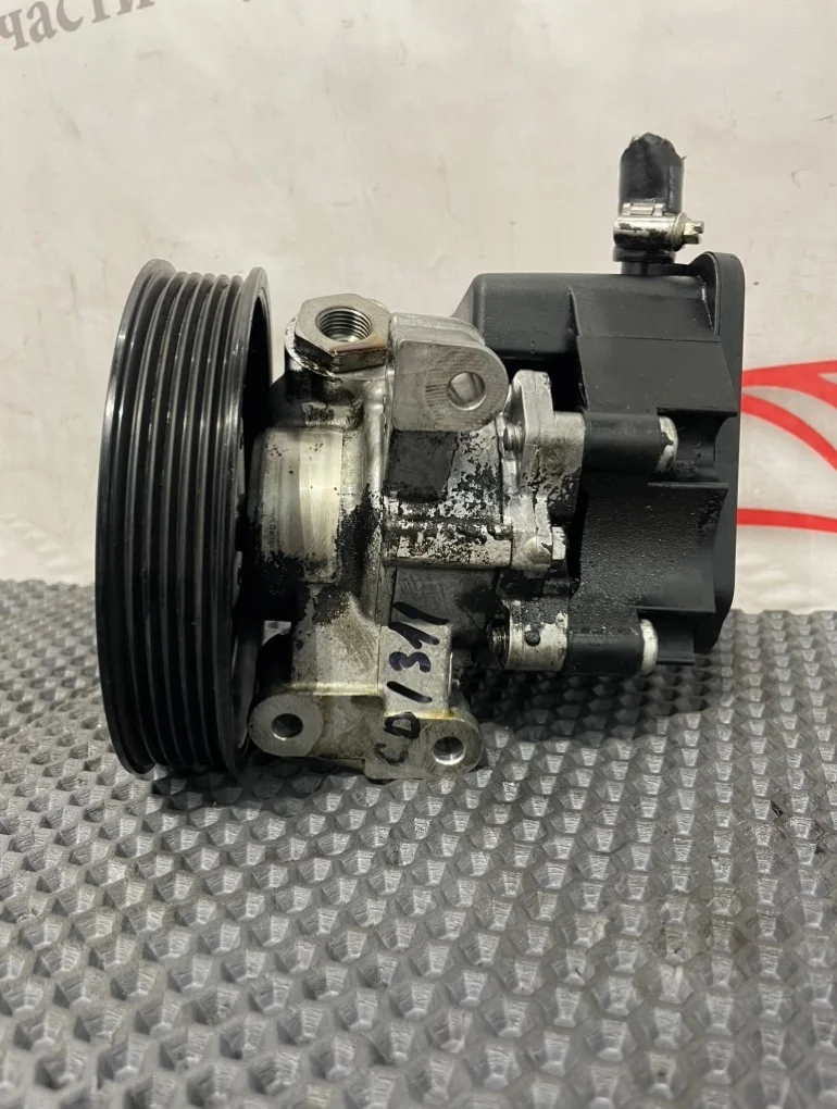 Насос гидроусилителя руля Mercedes-benz Sprinter W906  2.2 CDI OM646