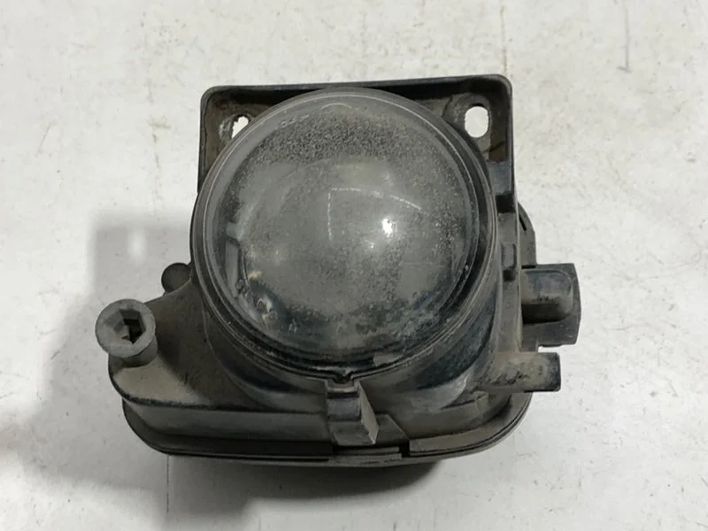 Фара противотуманная левая Audi A6 C5 4B2 AFB 2.5