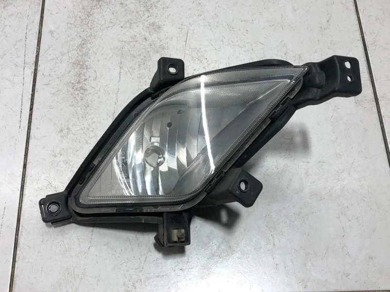 Фара противотуманная правая SsangYong Actyon