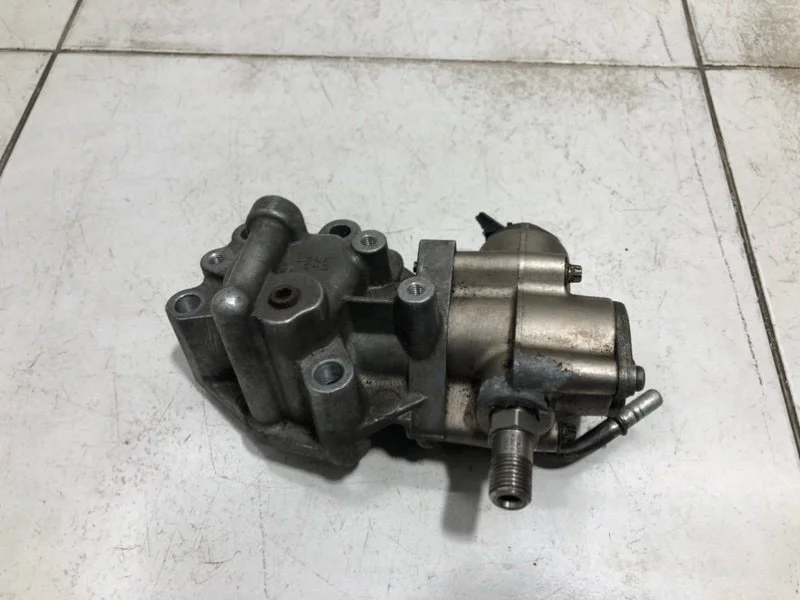 Насос (ТНВД) бензиновый Mazda CX-7 ER3P L3VDT 2.3