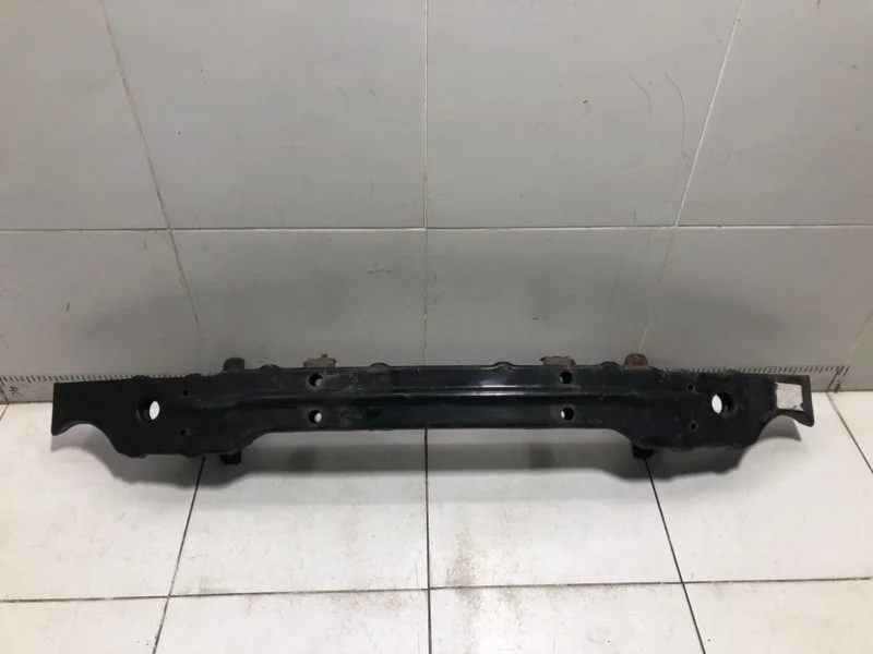 Усилитель бампера передний SsangYong Kyron