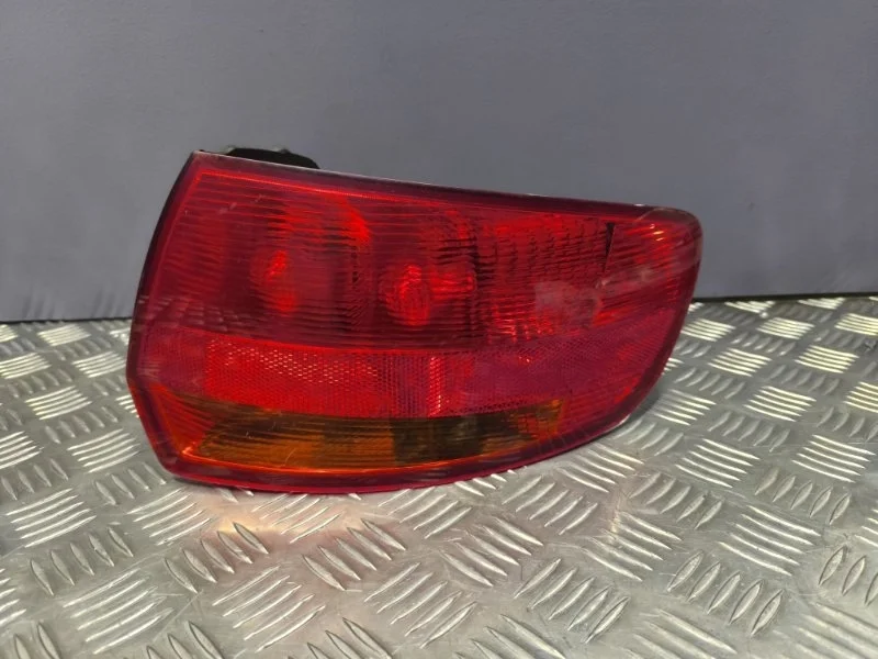 Фонарь задний правый Audi A3 2007 8P4945096G 8P BZB