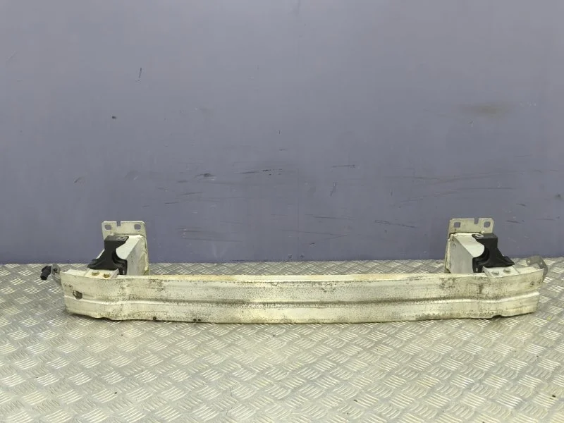 Усилитель переднего бампера Audi Q5 2014 8R0807113B 8R CNC