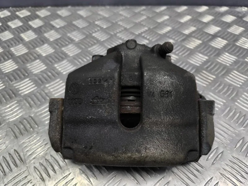 Суппорт передний левый Audi A3 2007 1K0615123E 8P BZB