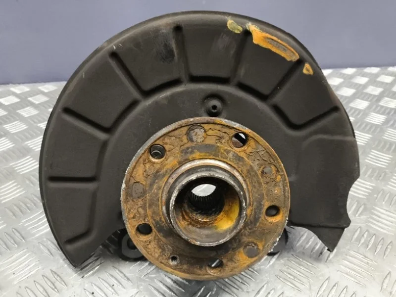 Кулак передний левый Audi Q3 2014 1K0407255AA 8UB CCZ