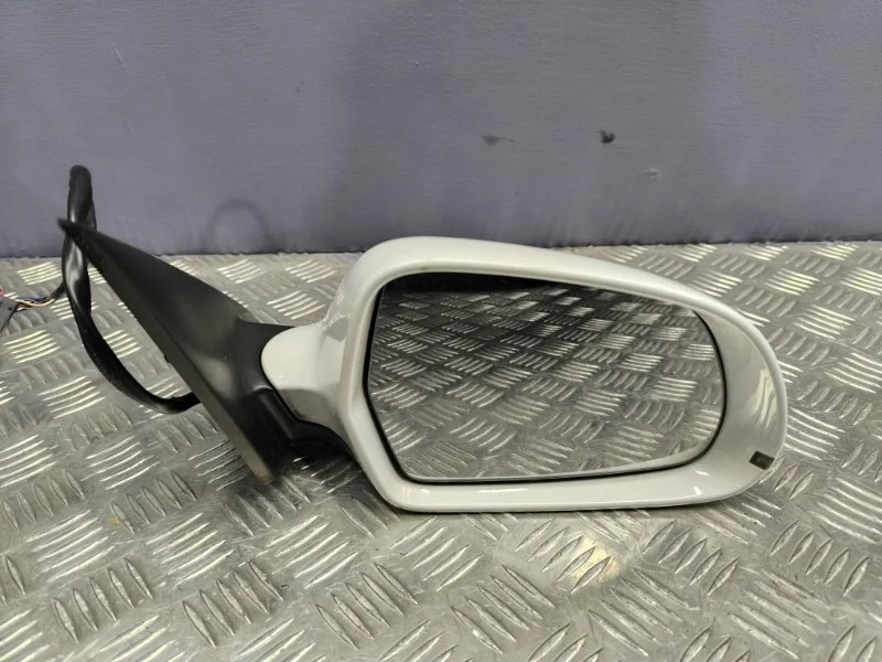 Зеркало правое Audi Q3 2014 8U2857410G 8UB CCZ