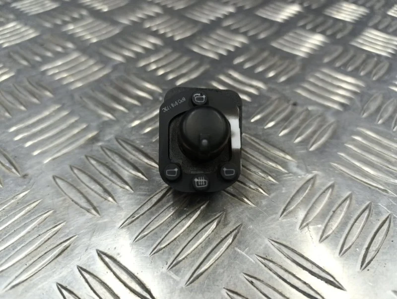 Блок управления зеркалами Audi A3 2007 8E0959565A 8P BZB