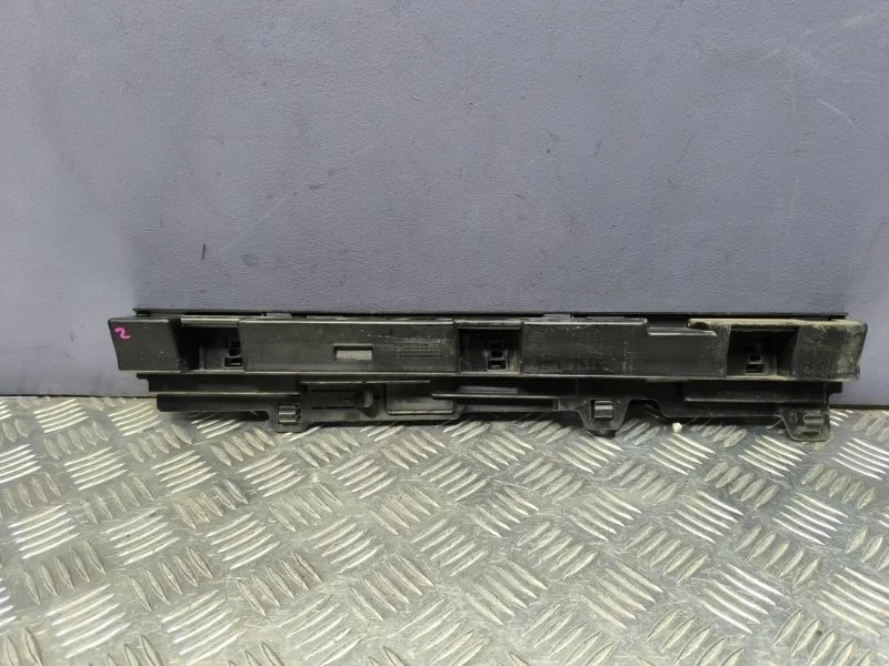 Кронштейн порога BMW 3 2012 51777256916 F30 N20B20B, правый