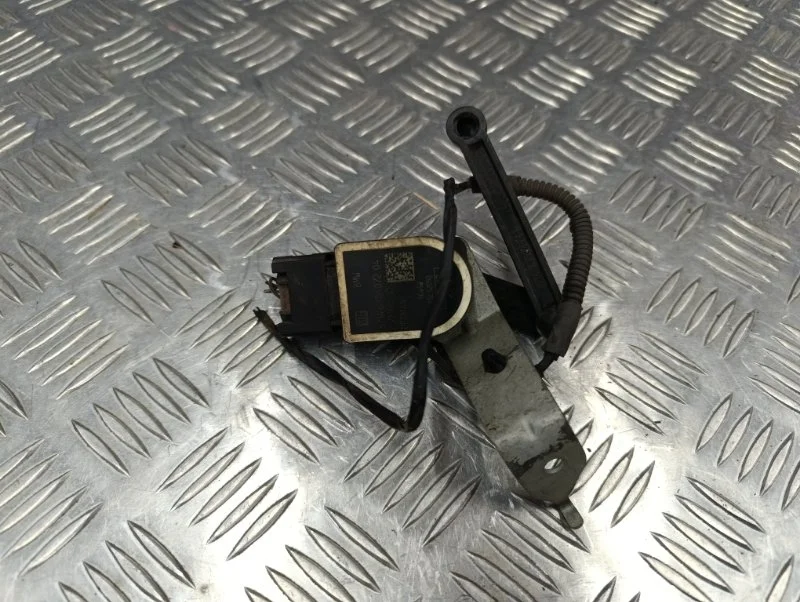 Датчик высоты дорожного просвета BMW 3 2012 37146870000 F30 N20B20B