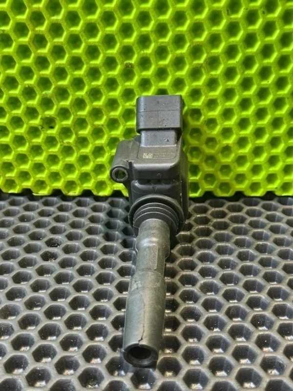 Катушка зажигания VW Golf 7 2015