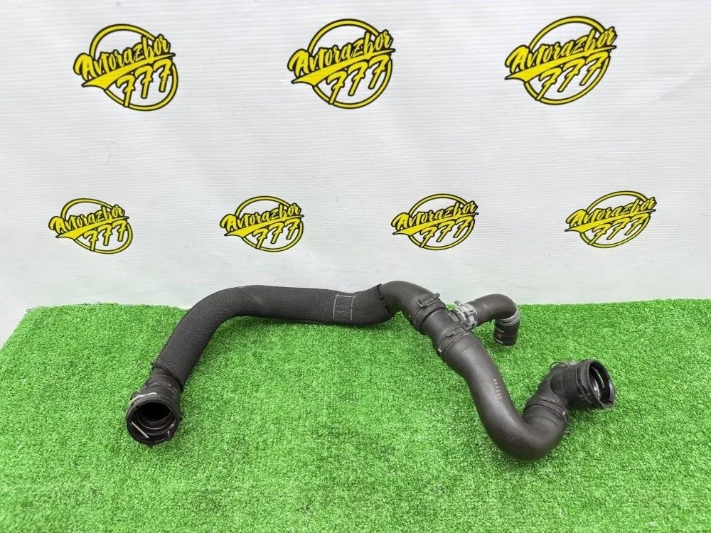 Патрубок системы охлаждения Audi A6 C7 рестайлинг (2014—2018)