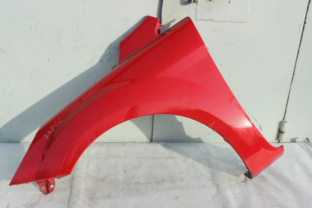 Крыло переднее левое Тайвань Ford Focus 2 2008-