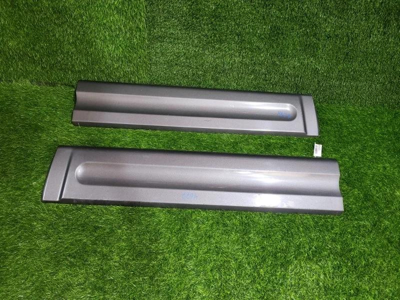 Молдинг двери Ford Explorer 2004 1L247820200BL U251 VSEX, передний