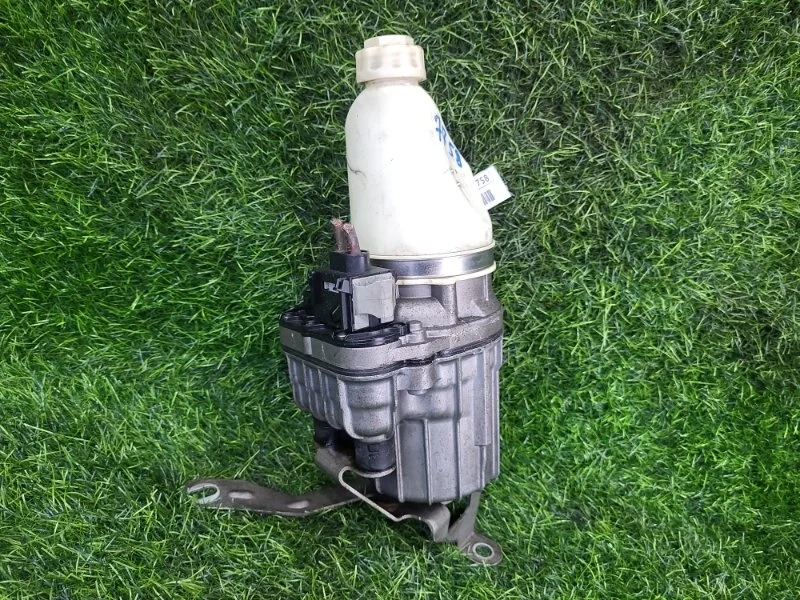 Насос ЭГУР Opel Astra 2005 13192897 L35 Z18XE