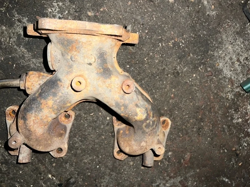 Коллектор выпускной Nissan Almera 2001 N16