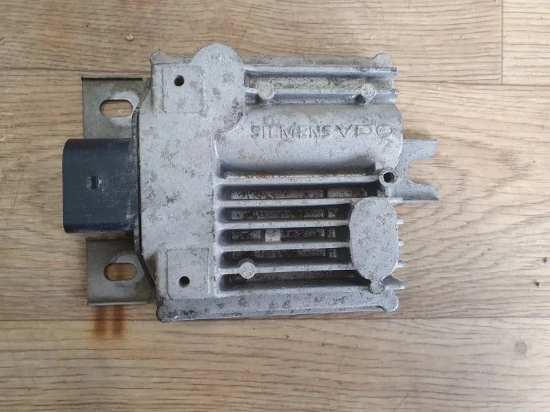 Блок управления топливным насосом Porsche Cayenne 2016 958. рестайлинг