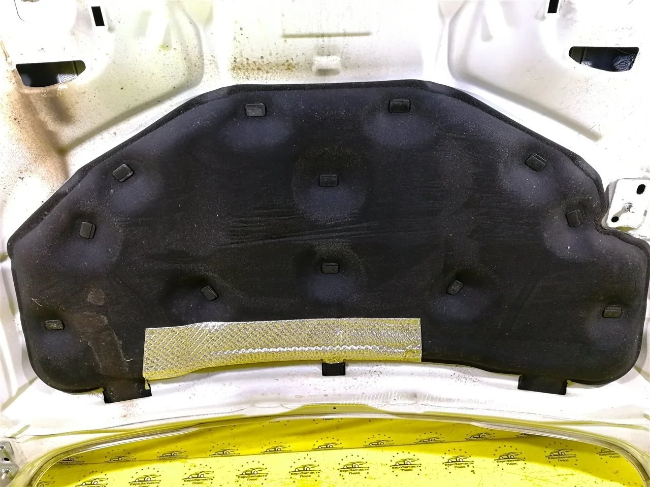 Шумоизоляция капота Ford Mondeo 5 1881260 CD391