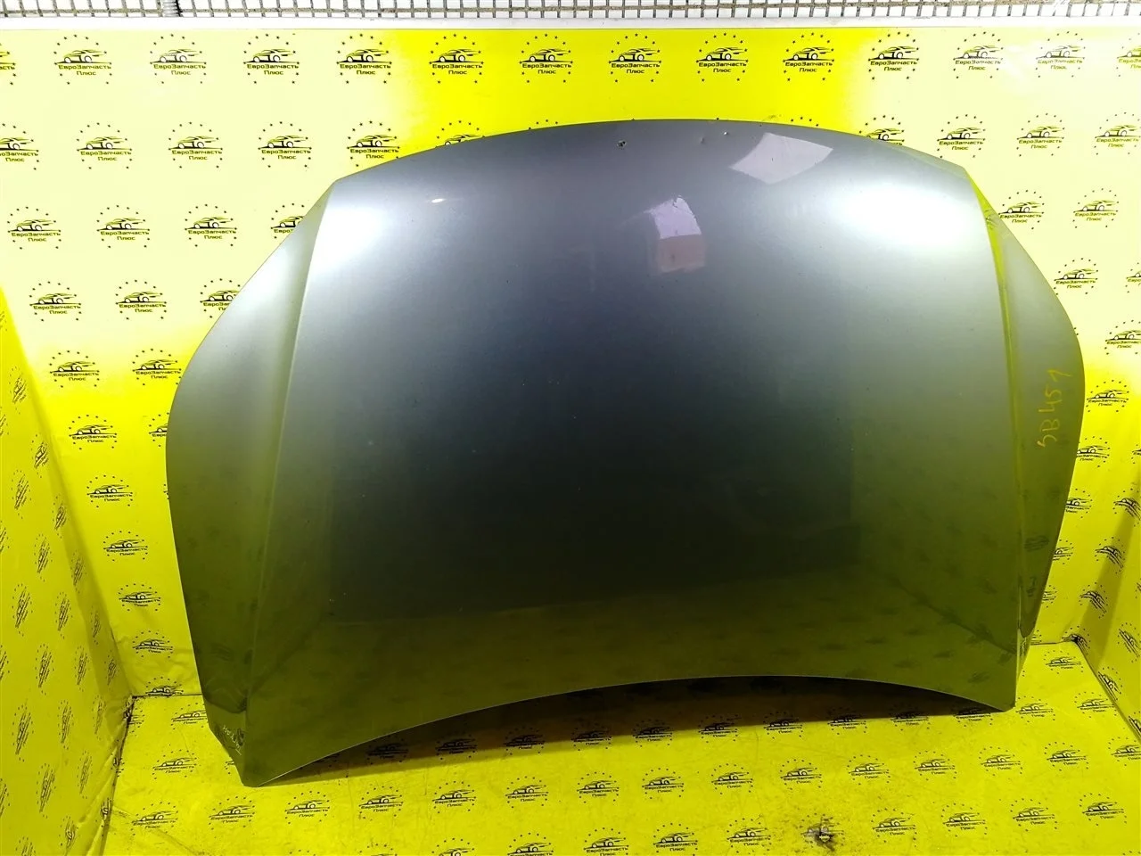 Капот Volkswagen Tiguan 5N0823031D NF