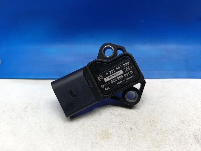 Датчик абсолютного давления Skoda Octavia A5 2004-2013 038906051D 1Z 1.8 BZB